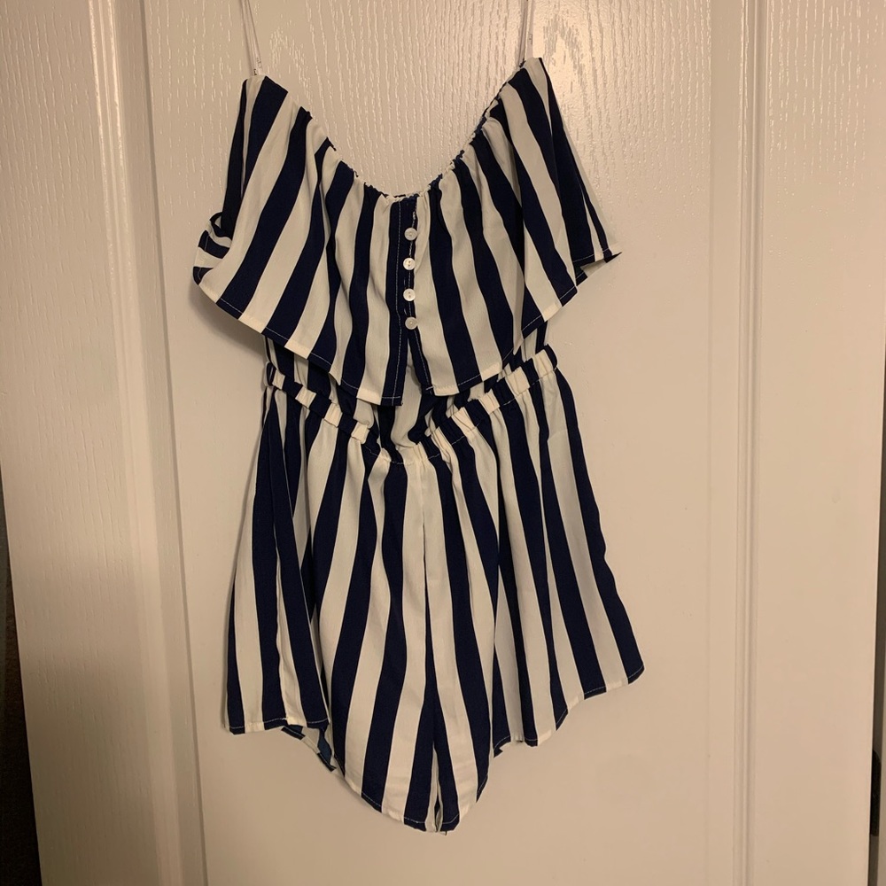 Strapless romper